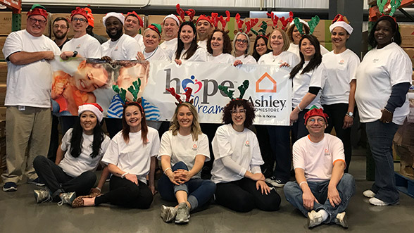 Ashley Homestore S Hope To Dream Program And United Way Of